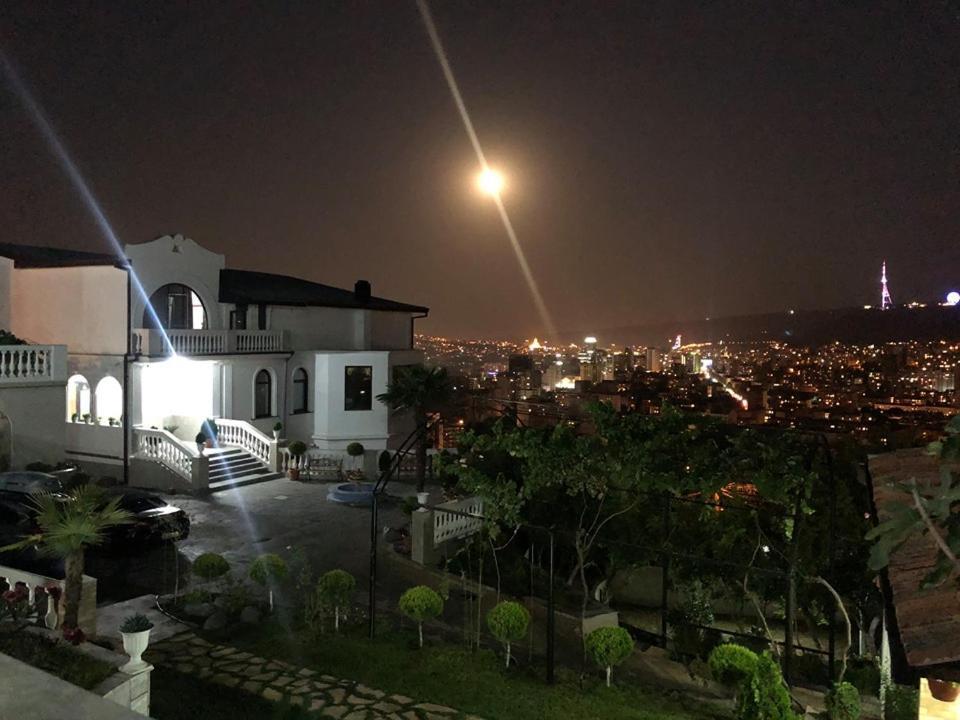 The Hilltop Skyline Hotel 第比利斯 外观 照片